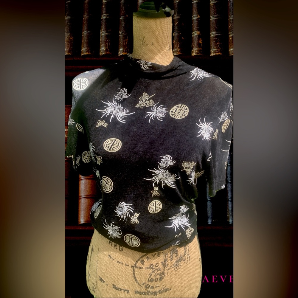 2/$30 Vintage Frazier Lawrence Top
